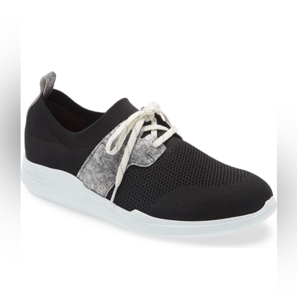 NEW - Munro Sandi Sneakers